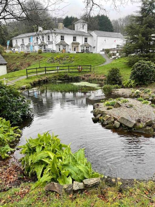Frankie'S Holiday Lodge Gunnislake Exterior photo