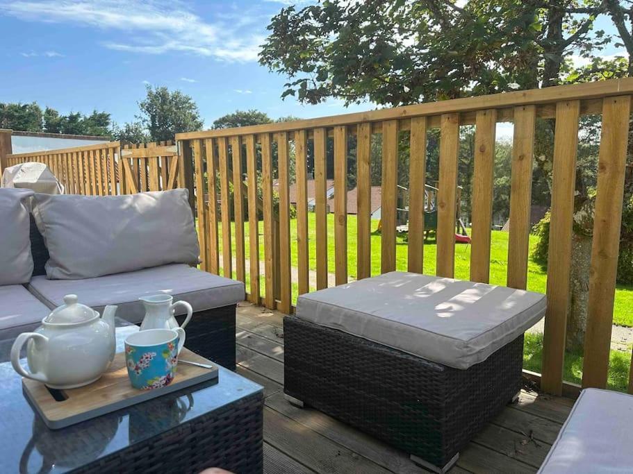 Frankie'S Holiday Lodge Gunnislake Exterior photo