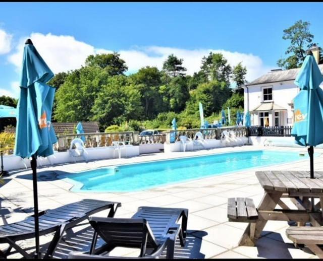 Frankie'S Holiday Lodge Gunnislake Exterior photo